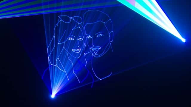 Lasershow zur Hochzeit für Sandy und Arol