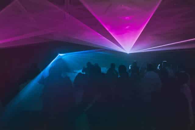 Lasershow zur Hochzeitsfeier mit Ambiente Licht
